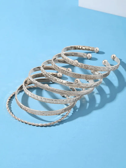 Geometric & Heart Design Cuff Gypsy Bangles as Gift for Girlfriend, Texture Metal Twist Design Bracelet on Wrist, Elegant Matching Jewelry, Classic Fashion Accessories for Daily Wear, Stackable Bracelets for Wife