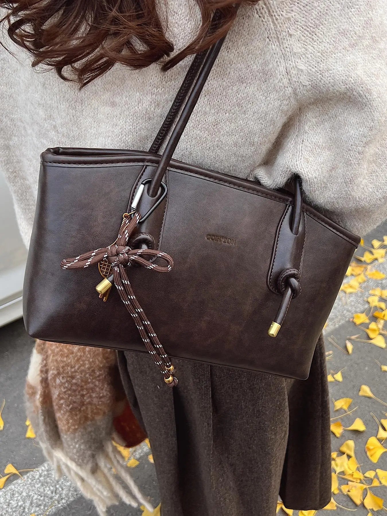 26 Women'S Elegant Solid Color Hobo Shoulder Bag, Everyday Shoulder Bag, Fashionable Large Capacity Crossbody Bag for Daily Used, Casual Trendy Versatile High-Quality Daily Commuting Bag